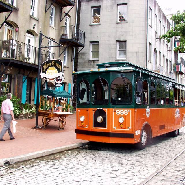 Old Town Trolley Tours Savannah's Waterfront