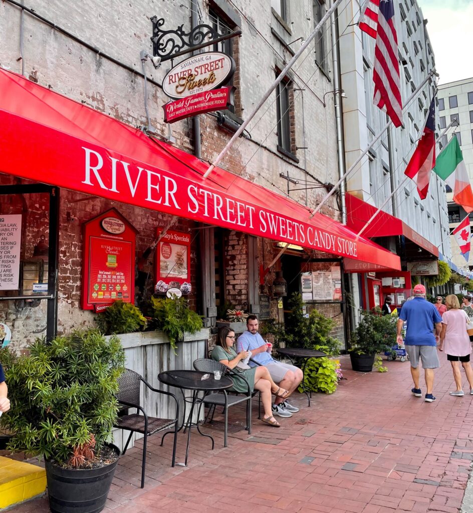 River Street Sweets - Savannah's Waterfront